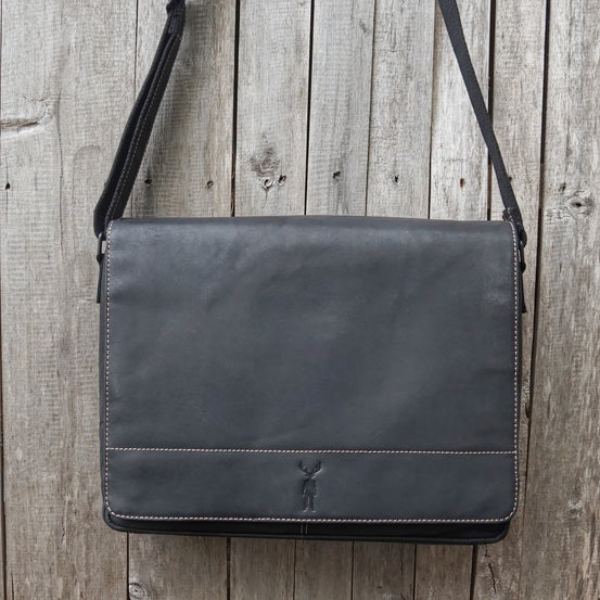 A4 Umhängetasche Baltimore