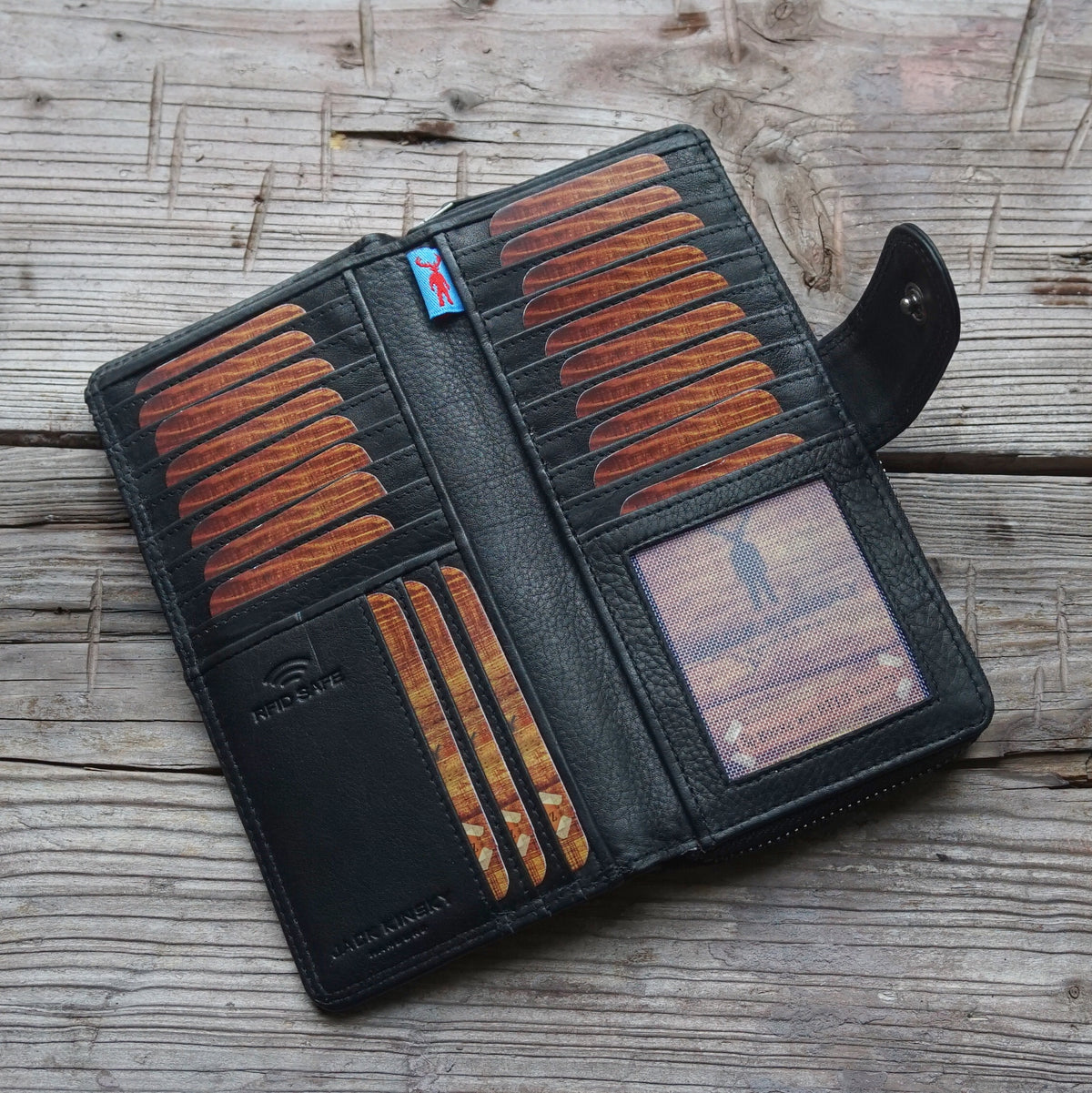 Börse mit sehr vielen Karten Brisbane