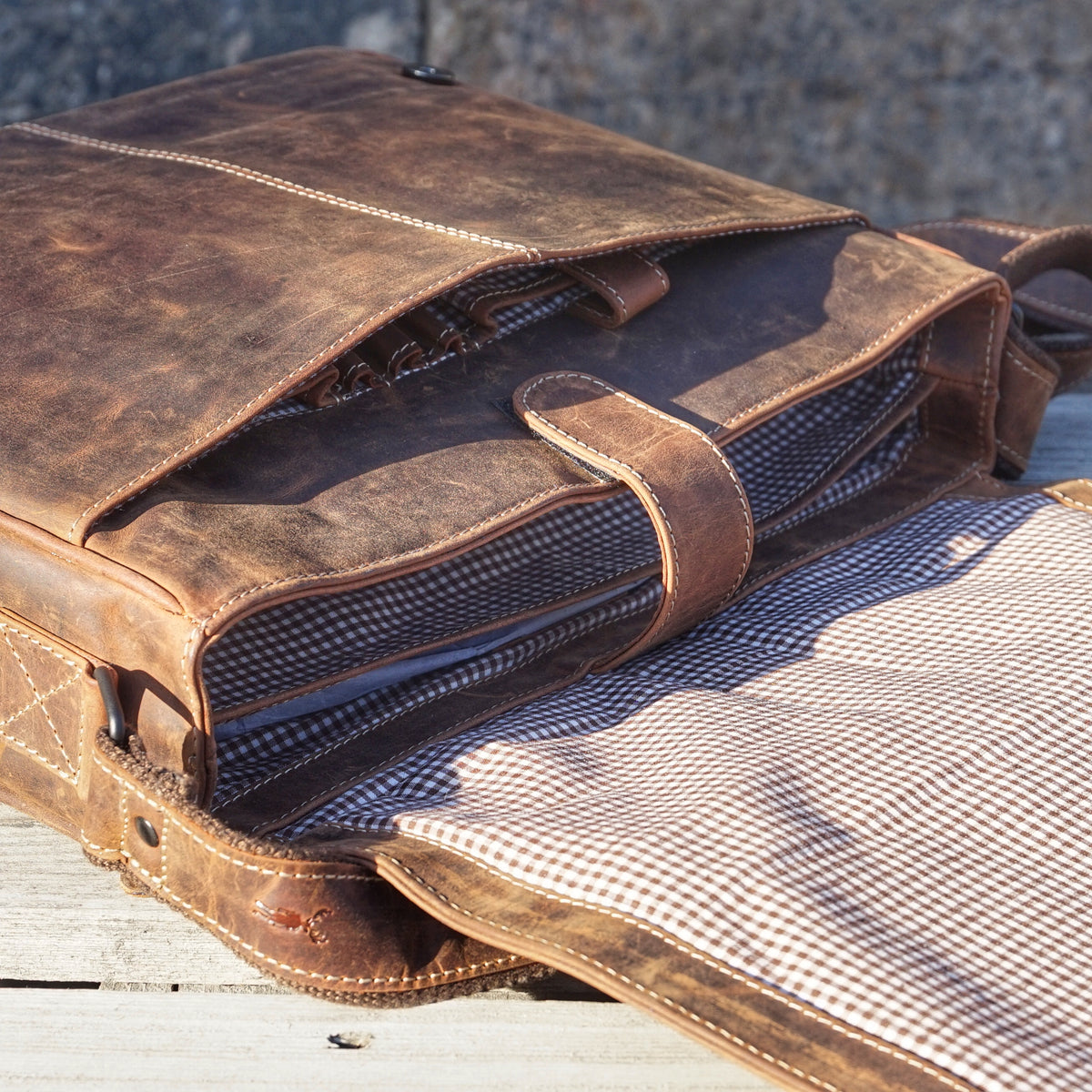 A4 Umhängetasche Baltimore