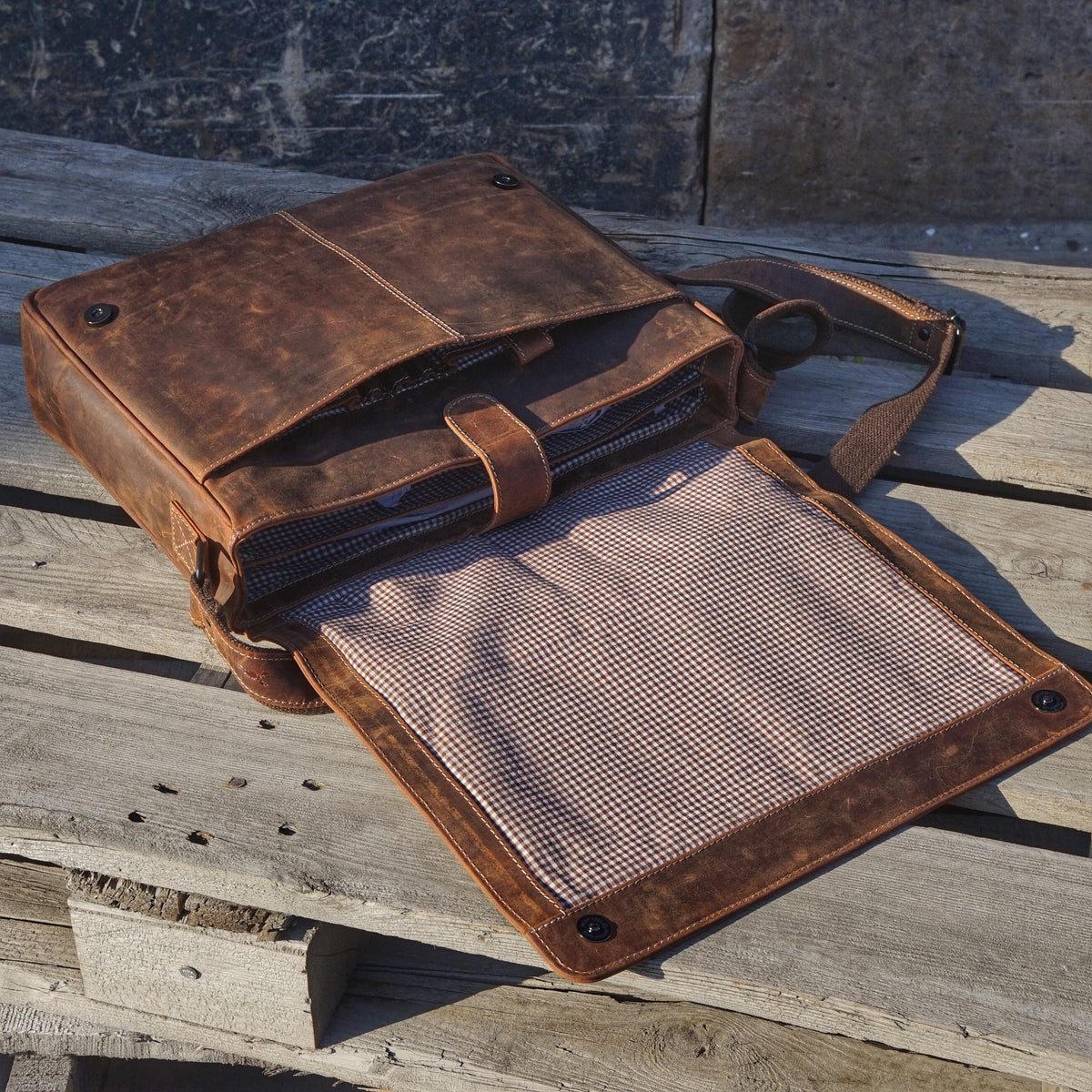 A4 Umhängetasche Baltimore