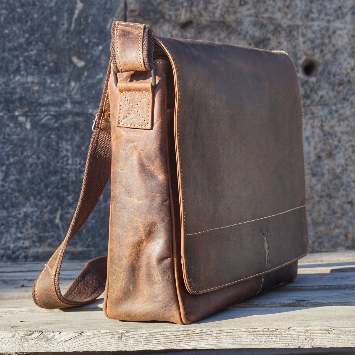 A4 Umhängetasche Baltimore